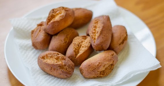 Swiss Schenkeli - Deep Fried Cookies - Linno-Yum