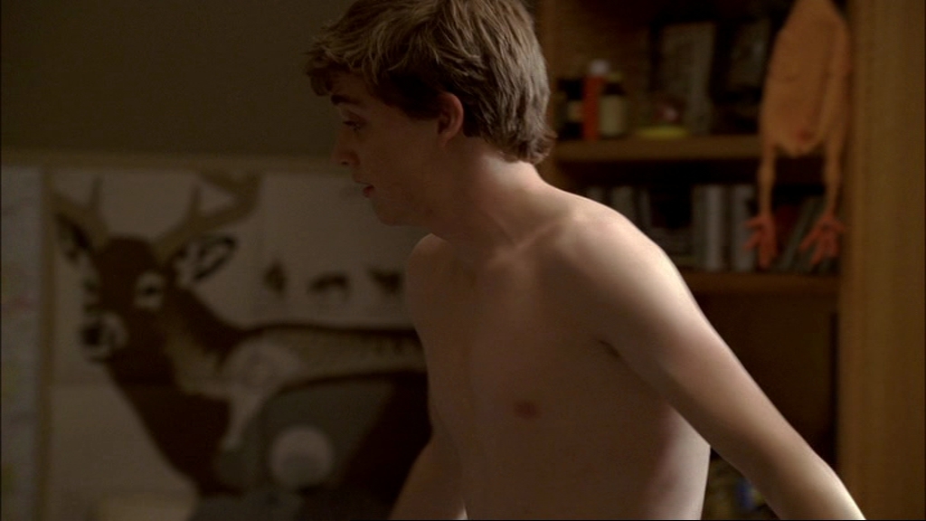 Kyle Gallner & Douglas Smith - Shirtless & Naked in "Big Love&...
