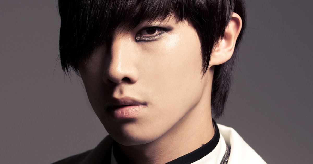 동방-블랙: [NEWS] 121118 Lee Joon Reveals That Oh Yeon Seo Called Him At Dawn