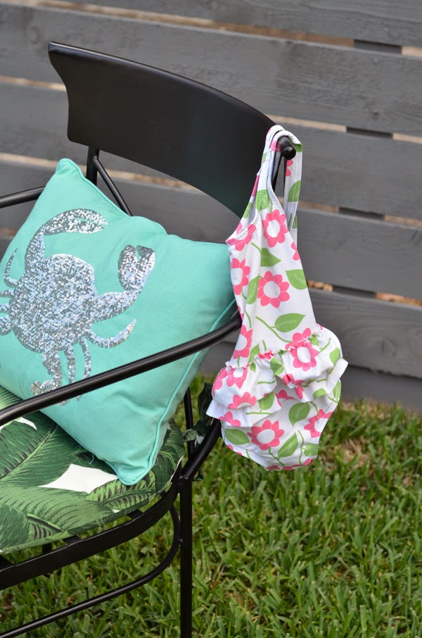 DIY Painting Chairs with RustOleum ® Universal® Spray Paint