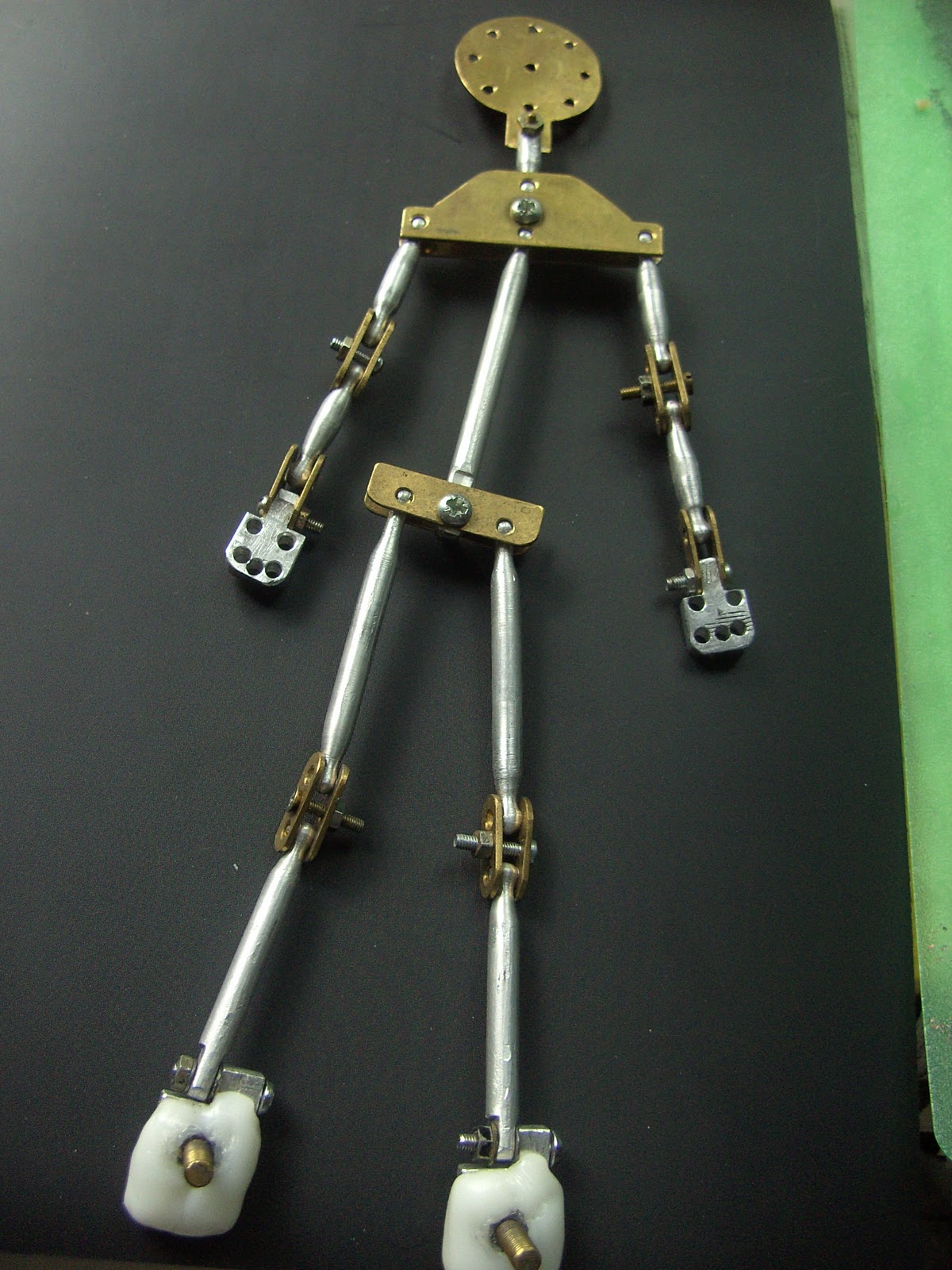 Jade Bessant Ball and socket armature joint test...