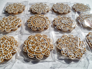 wrapped decorated gingerbread cookies