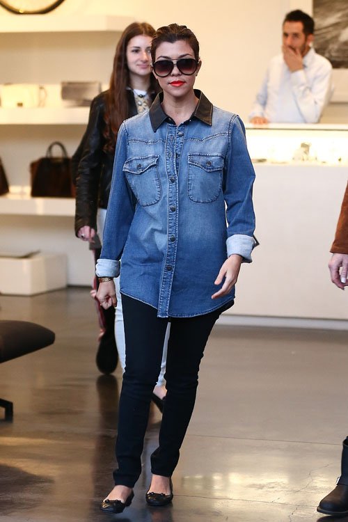 Celeb Diary: Kourtney Kardashian in Malibu