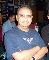 Lirik Lagu Ebiet G. Ade Cinta Di Kereta Biru Malam | The Lyrics Or Lirik