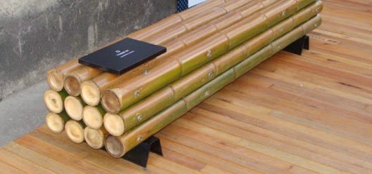 Vida-EcoVerde : Banco Verde III, realizado con cañas de bambú / Agustín