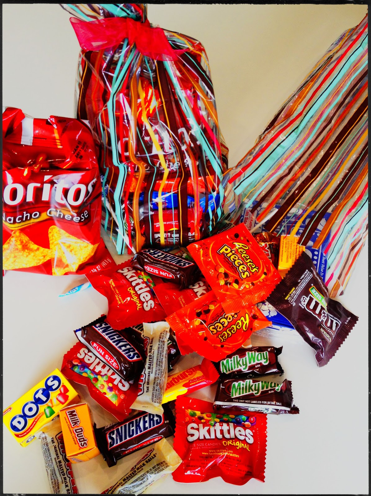 Chiil Mama Sneak Peek Escape From Planet Earth Opening 2 15