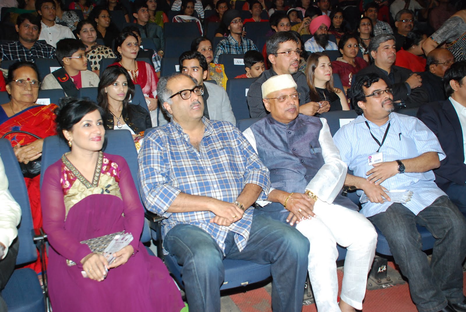 Young Jourknows Of Ryan Tv Boney Kapoor With Kiran Shantaram Madhushree Ujwal Kumar Chowdary At Ryan S 3rd Iafa Glittering Function In Mumbai Recalling producing the project, boney kapoor took to twitter and shared some unseen pictures from the sets. young jourknows of ryan tv boney kapoor with kiran shantaram madhushree ujwal kumar chowdary at ryan s 3rd iafa glittering function in mumbai