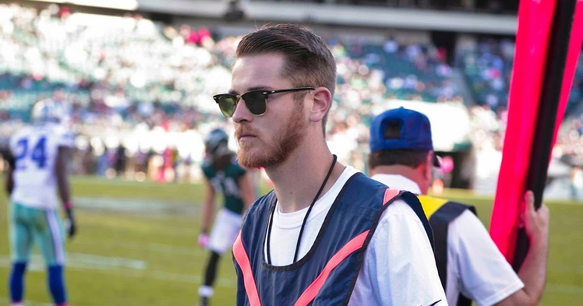 Street Gazing Live from the Philadelphia Eagles game... The flyest