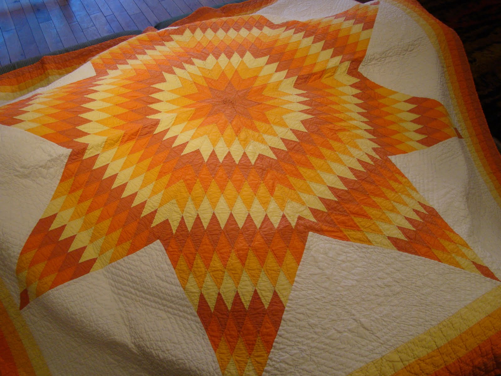 HOUSE OF VINTAGE BLANKETS & QUILTS