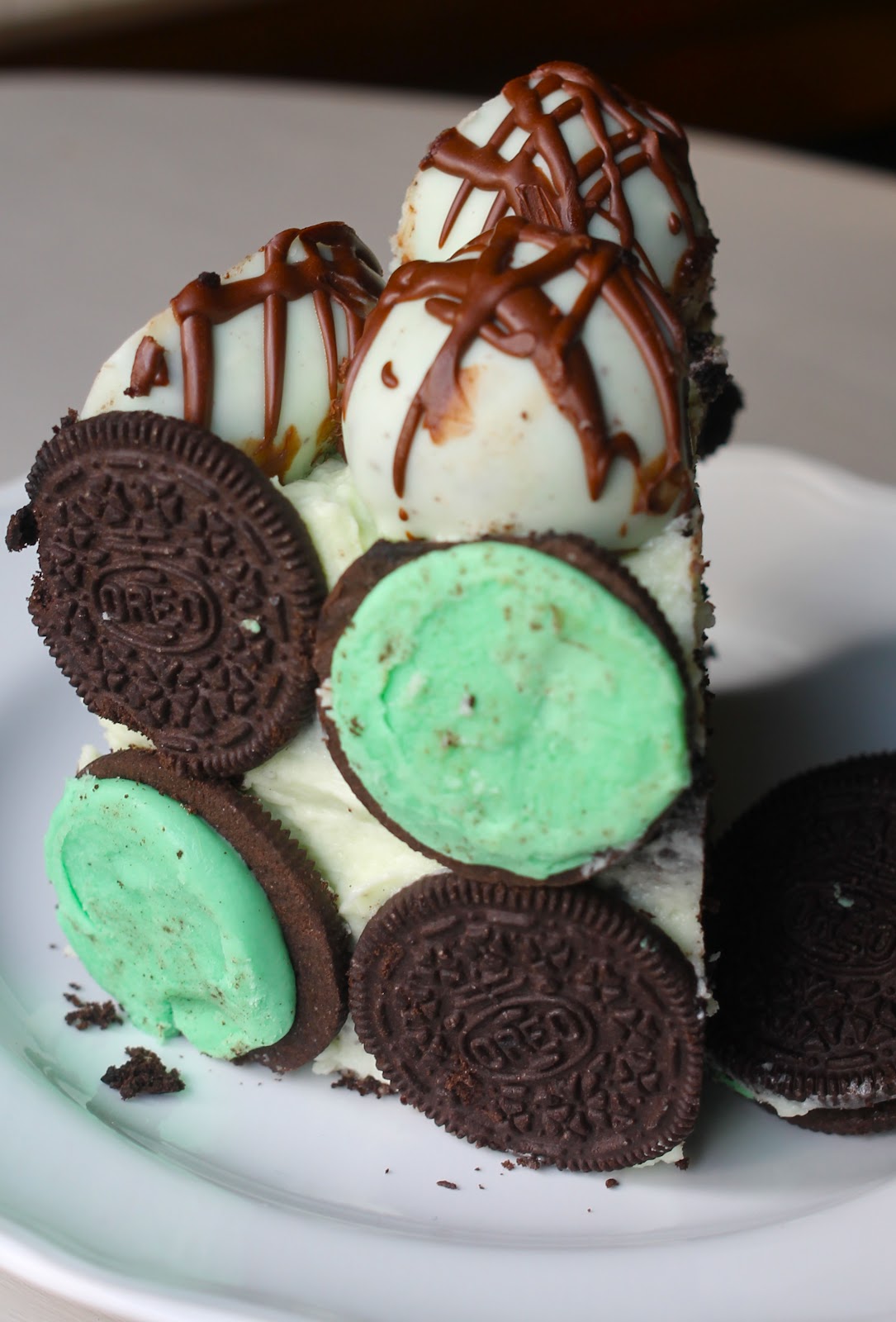 Yammie's Noshery Mint Oreo Cake
