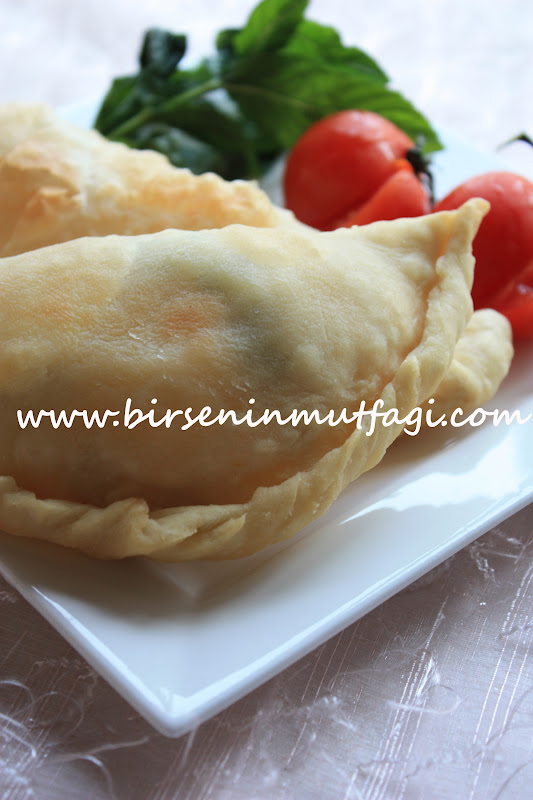  BİRSENCE RESİMLİ YEMEK TARİFLERİ KAHVALTILIK BÖREK PUF BÖREĞİ