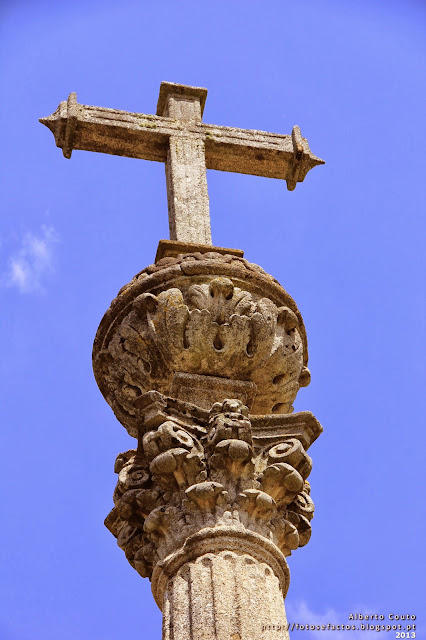 Mosteiro de Bustelo - Penafiel - cruzeiro - cruz-http://fotosefactos.blogspot.com