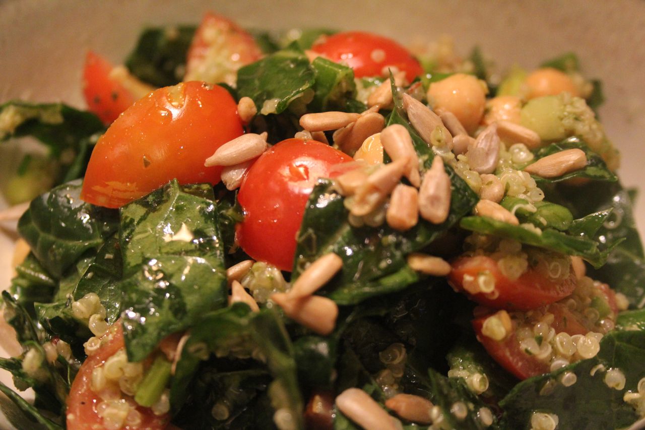 Strictly Nutritious The Working Girl's Lunch Kale Quinoa Salad with