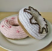 http://www.ravelry.com/patterns/library/donuts-5