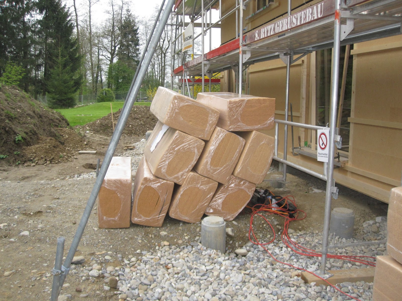 Holzhaus - wir bauen ein Haus aus Holz: Ofenbauer ist da