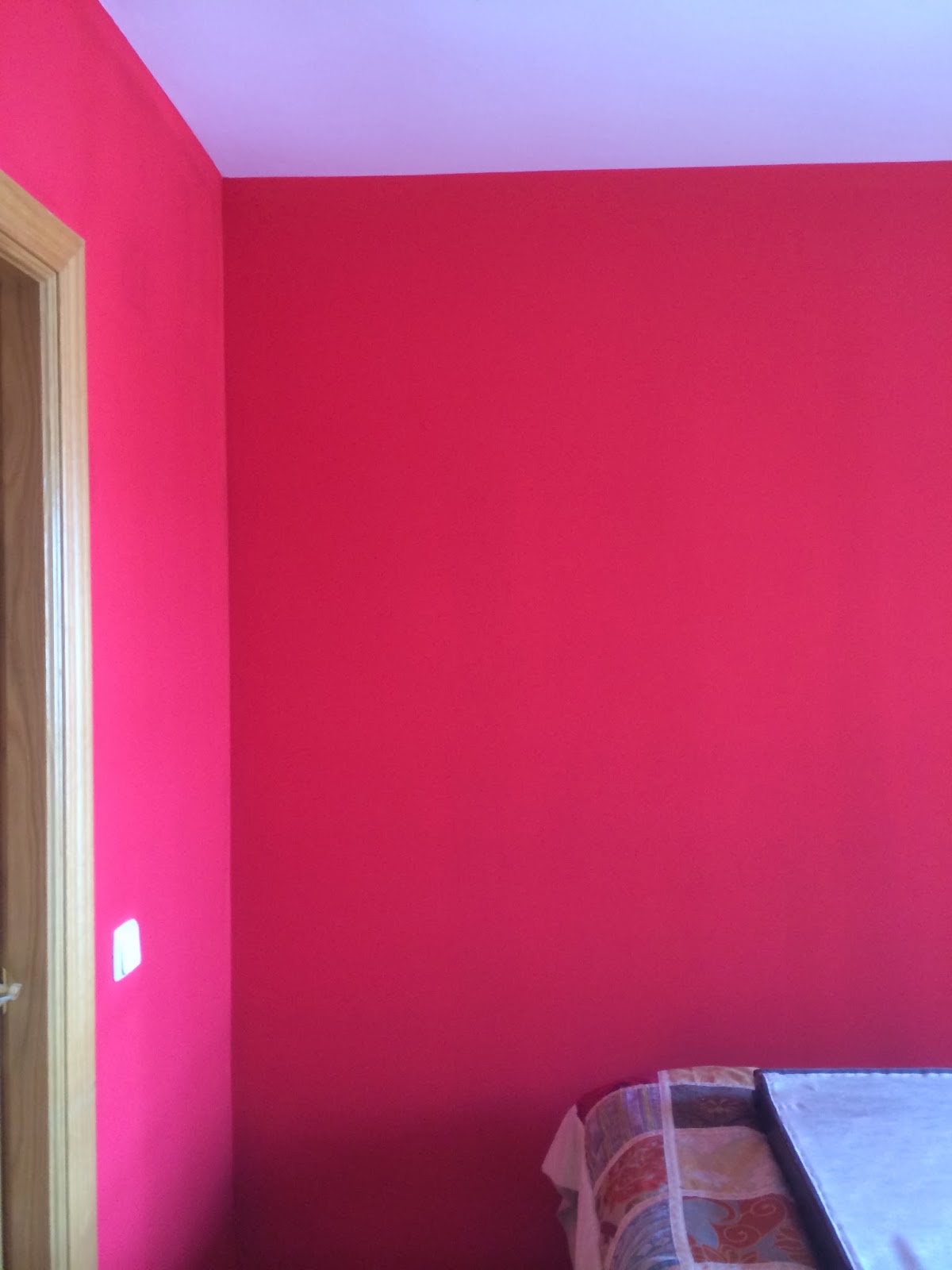 MUNDO PINTURA DEL HOGAR : PINTAR UNA HABITACIÓN