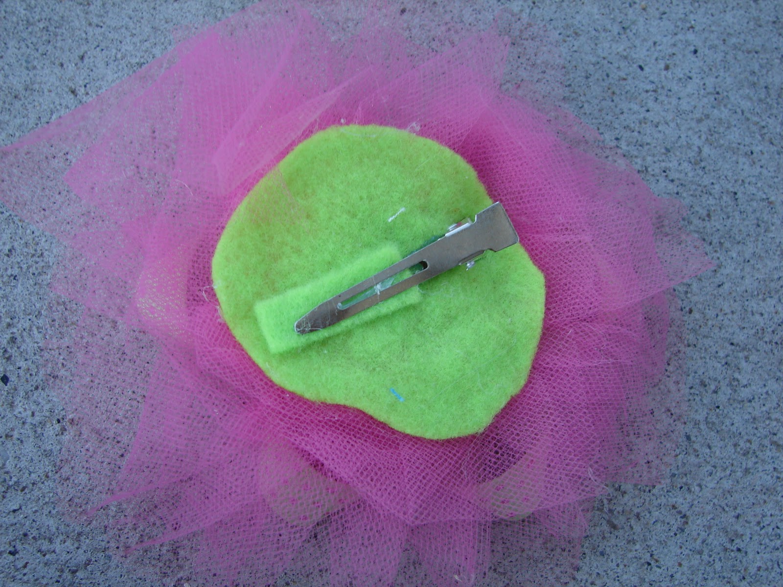 A girl and a glue gun fun with ribbons!!!!