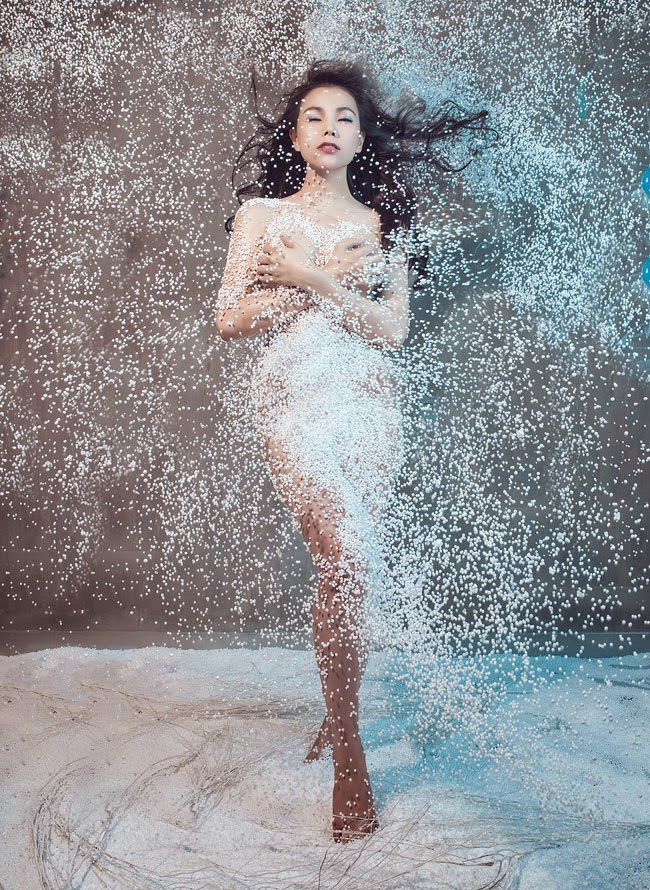 [Image: 1387524284-tra-ngoc-hang--14-.jpg]