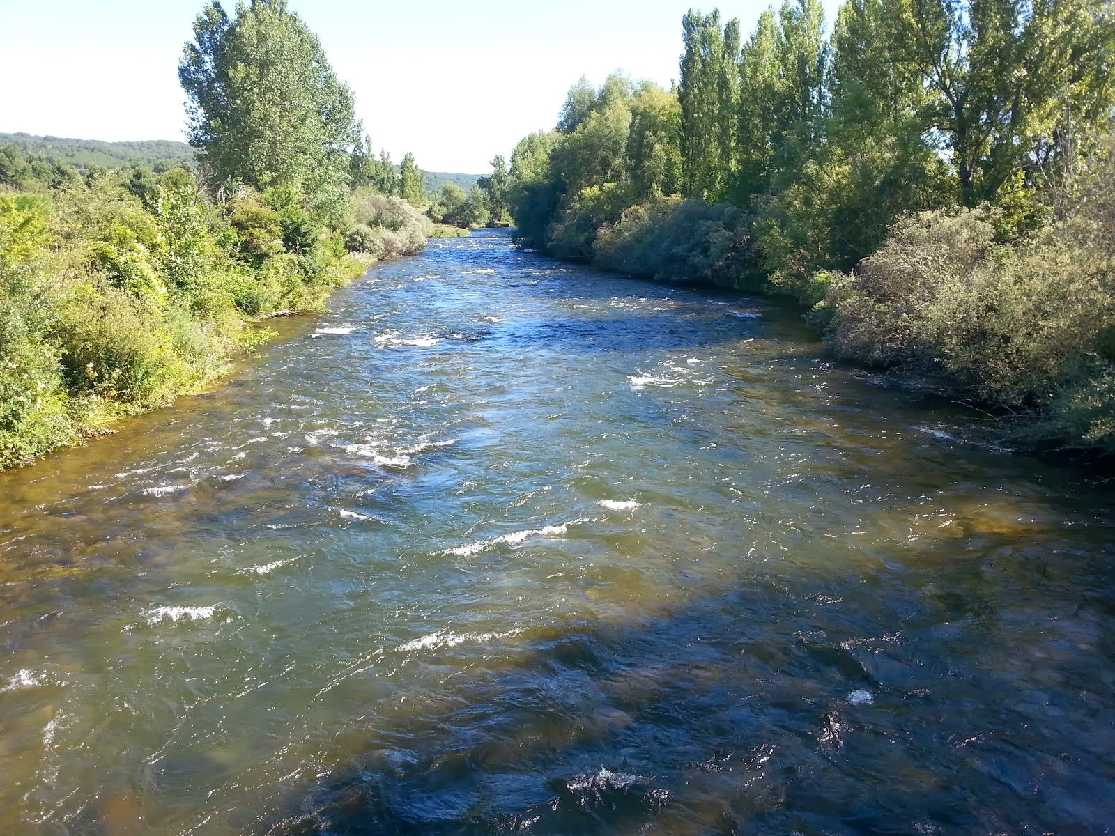 RIO PORMA, A SU PASO POR LUGAN