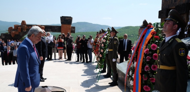 Presidentes de Armenia y de Nagorno Karabaj festejan juntos liberación de Shushi