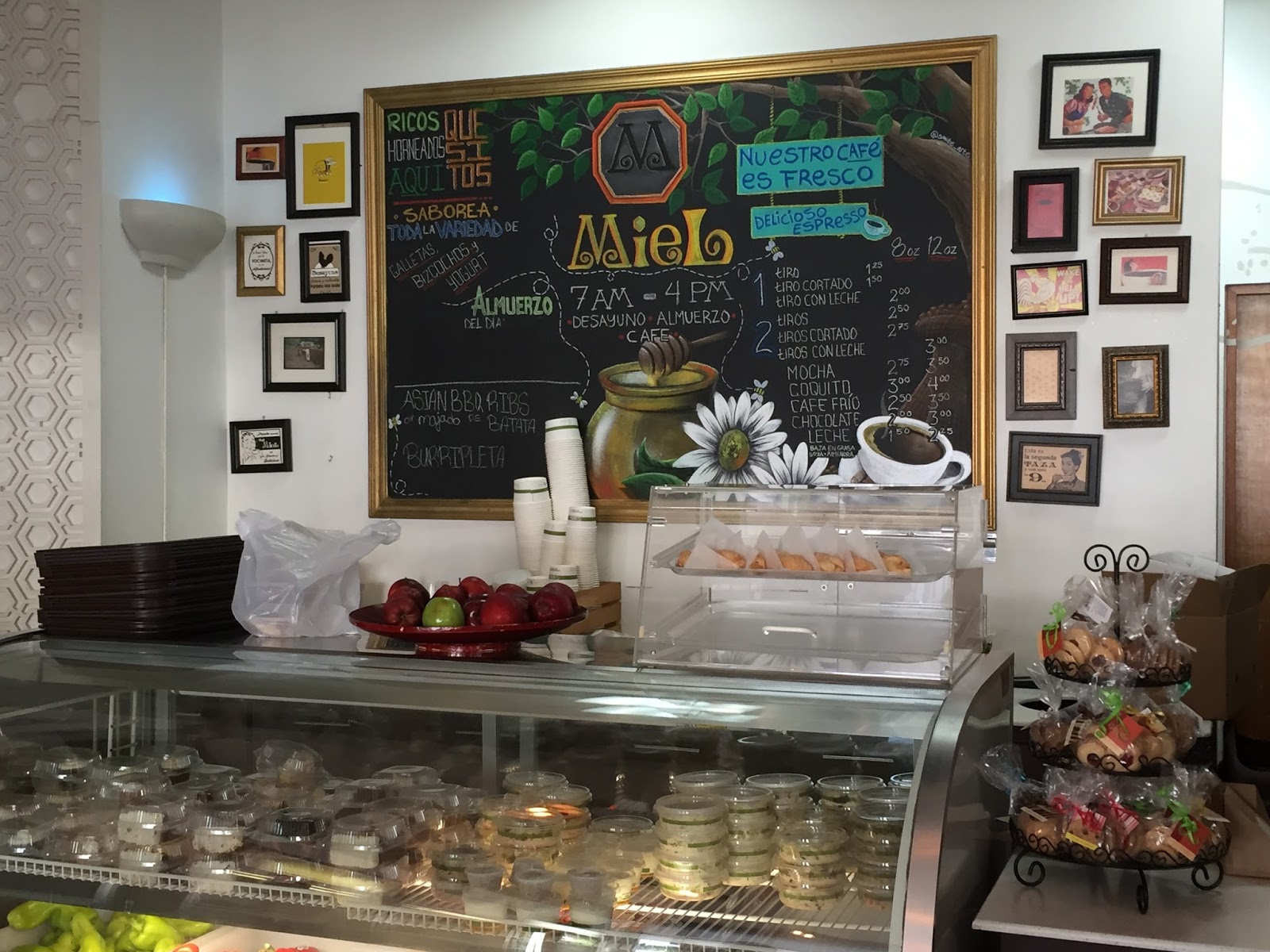 Con mucho gusto Mario Miel Café Guaynabo Puerto Rico