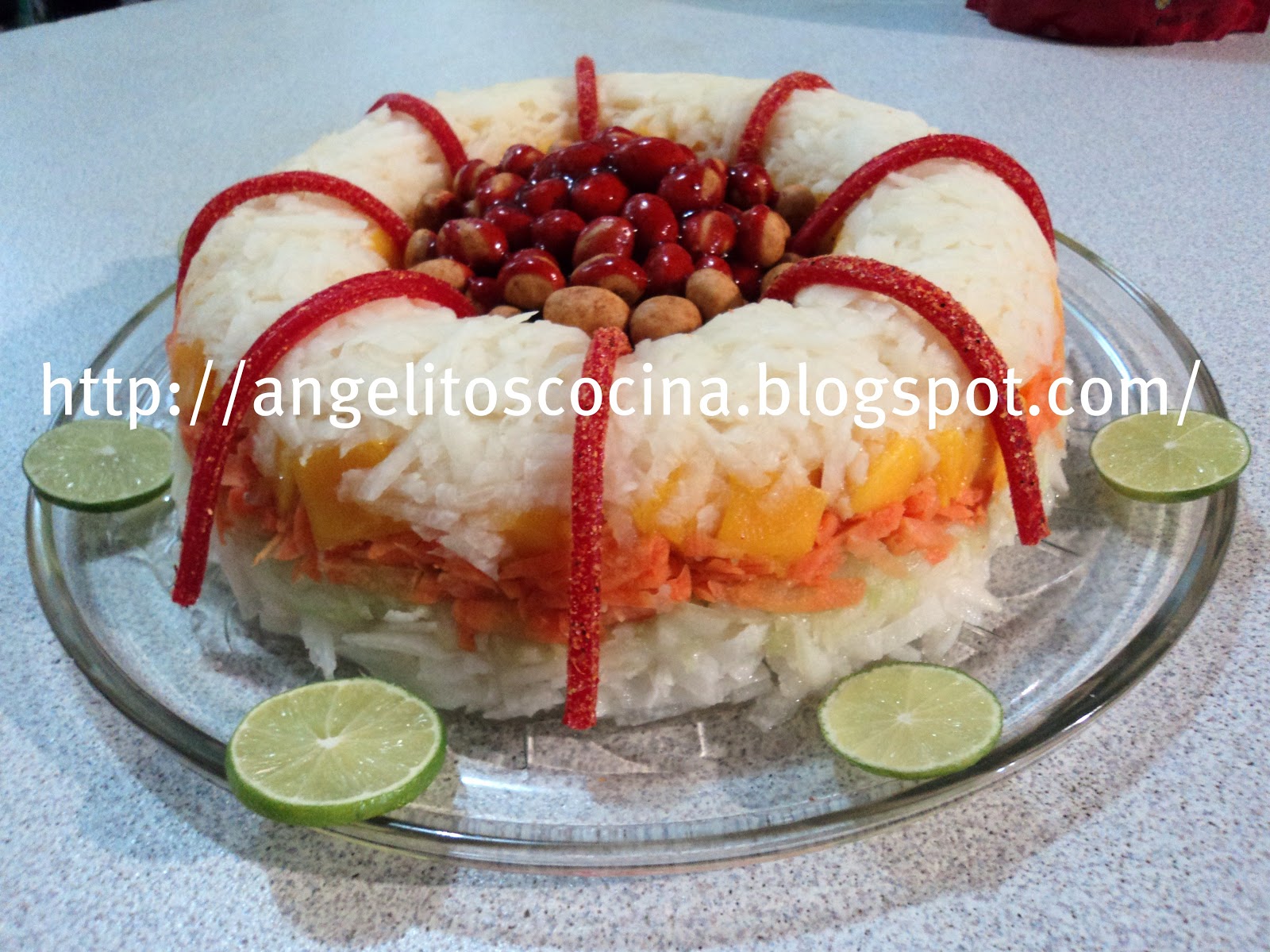 Angeles en la cocina Rosca de Jícama con Chamoy