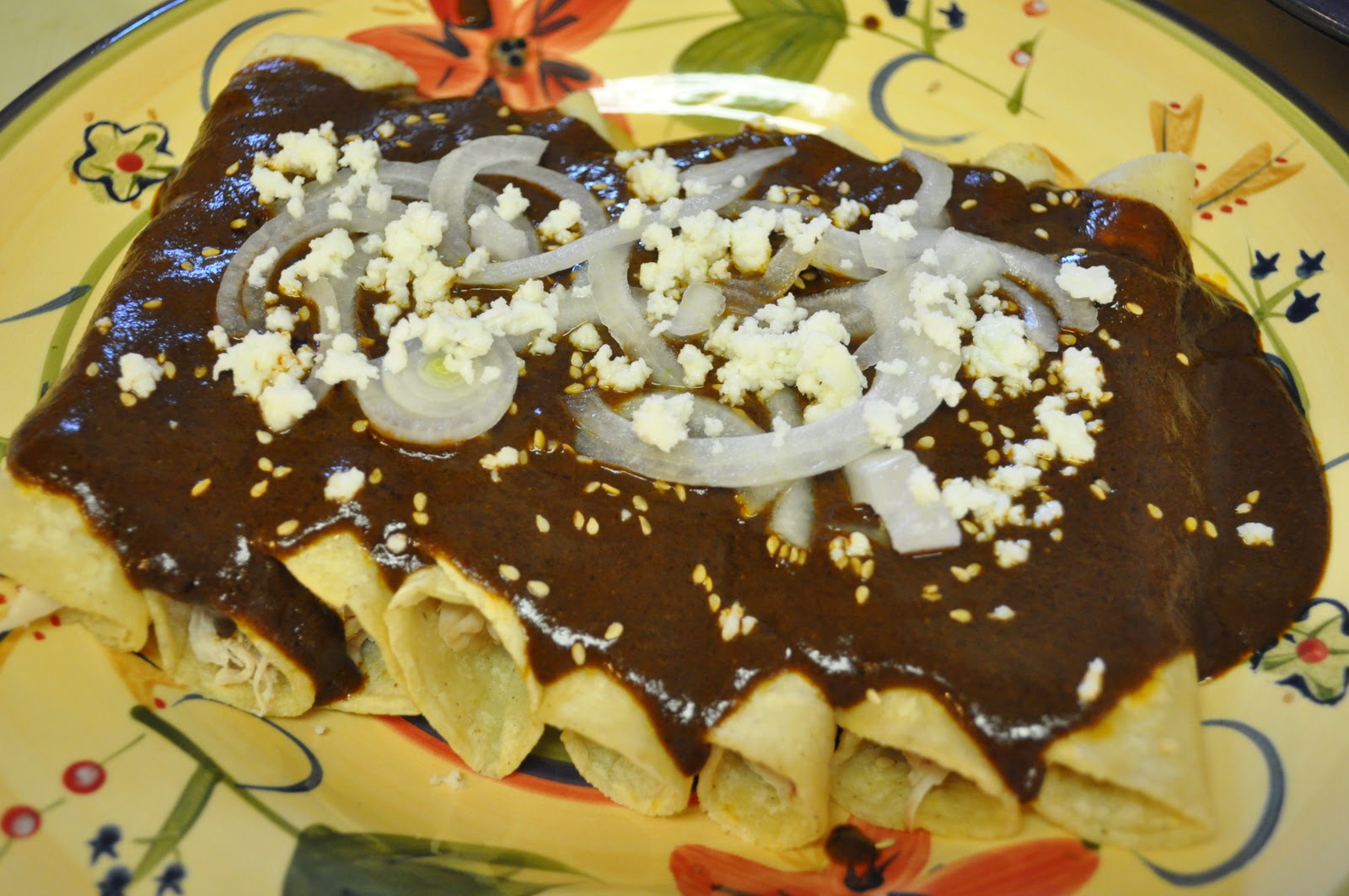 365 días de platillos mexicanos Enchiladas de mole