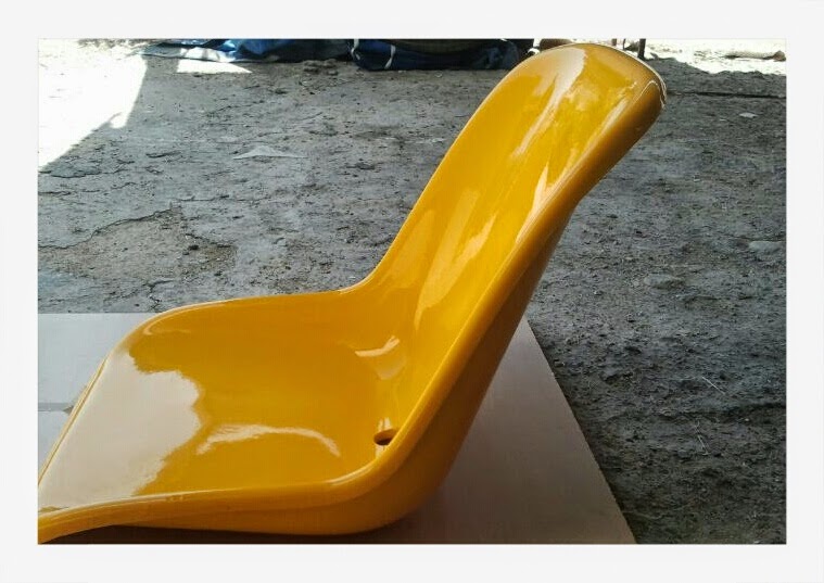 Astilleros Jay: Asientos en fibra de vidrio