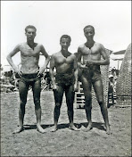 Chicos en la playa (Valencia)