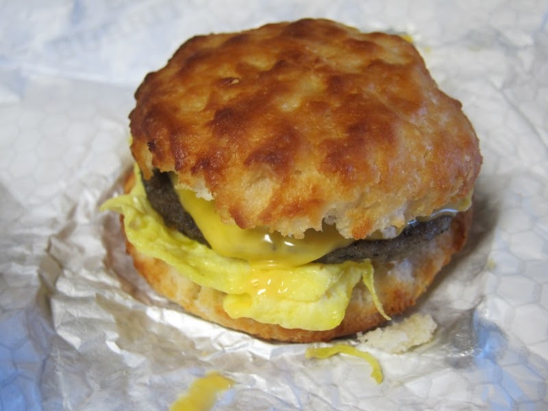 Review Carl's Jr. Sausage, Egg, and Cheese Biscuit Brand Eating