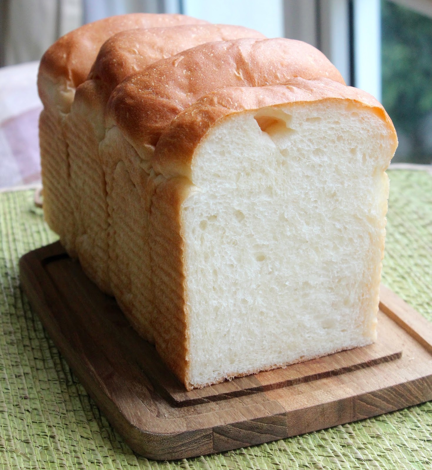 Honey Bee Sweets White Loaf Bread