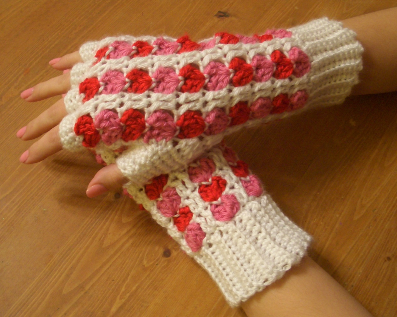 Crochet Parfait Scrap Heart Fingerless Gloves