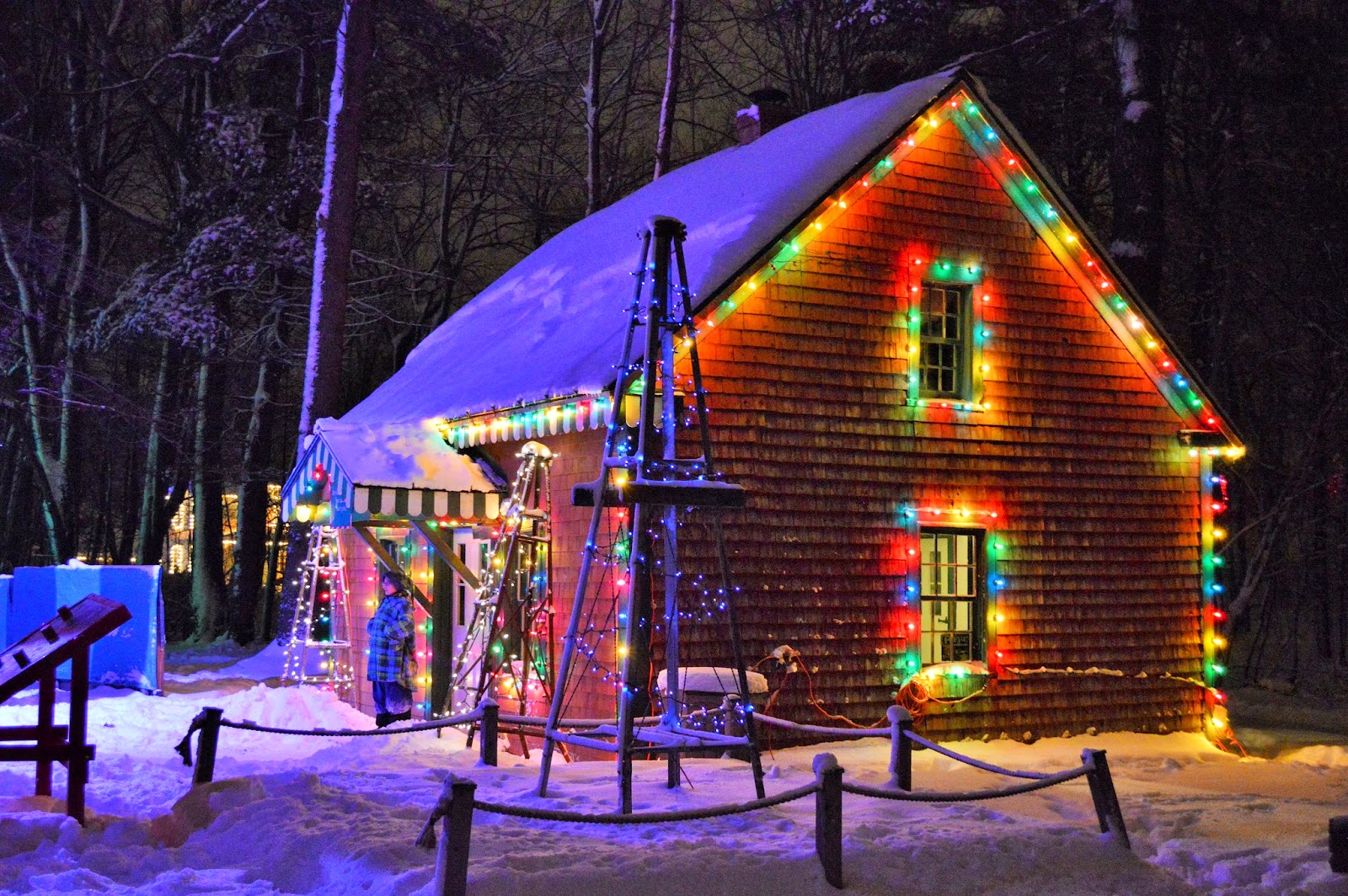 Le Village Québécois d'Antan illuminé de Drummondville Notre Montréalité