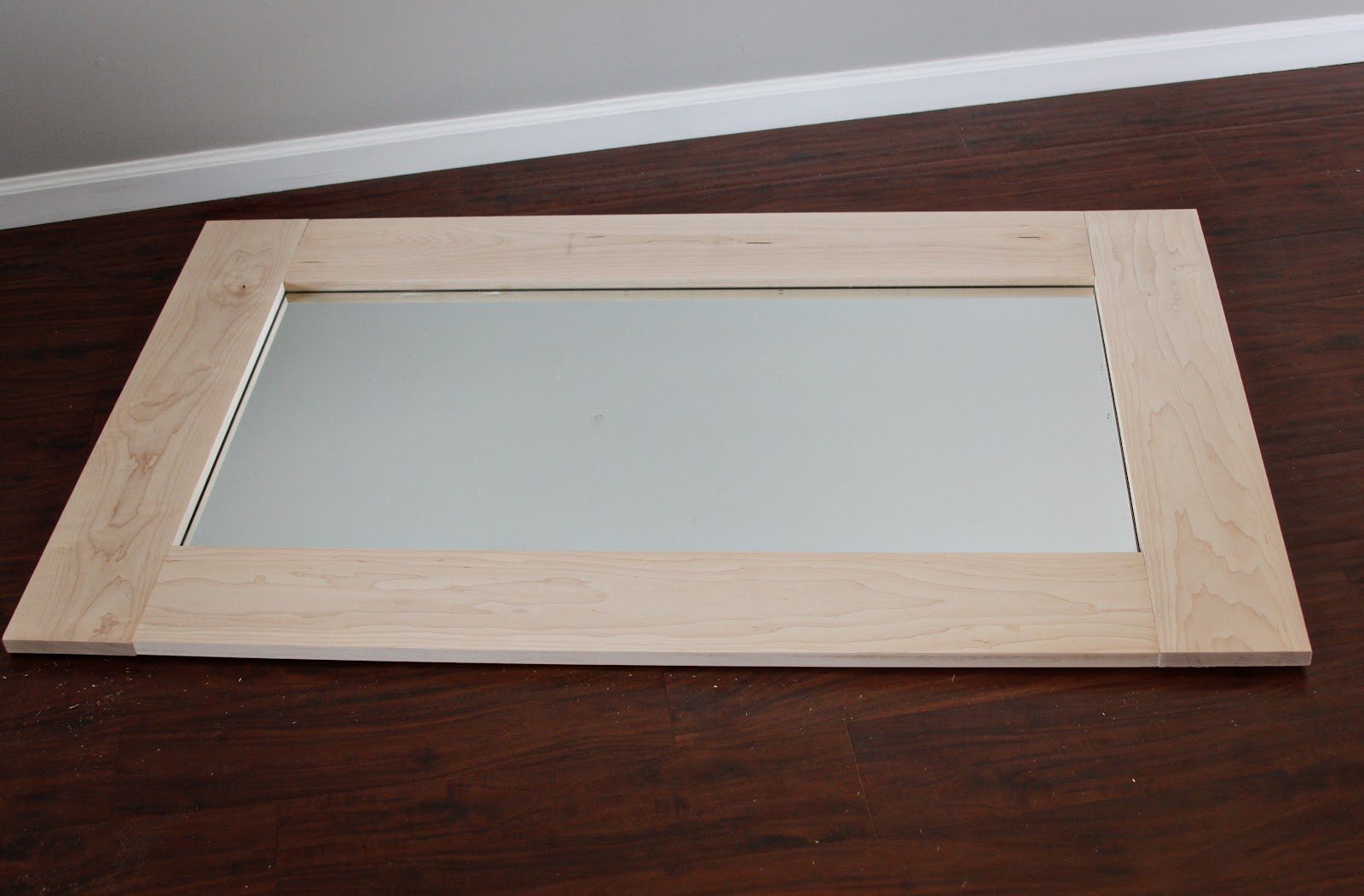 KrisKraft DIY Distressed Mirror