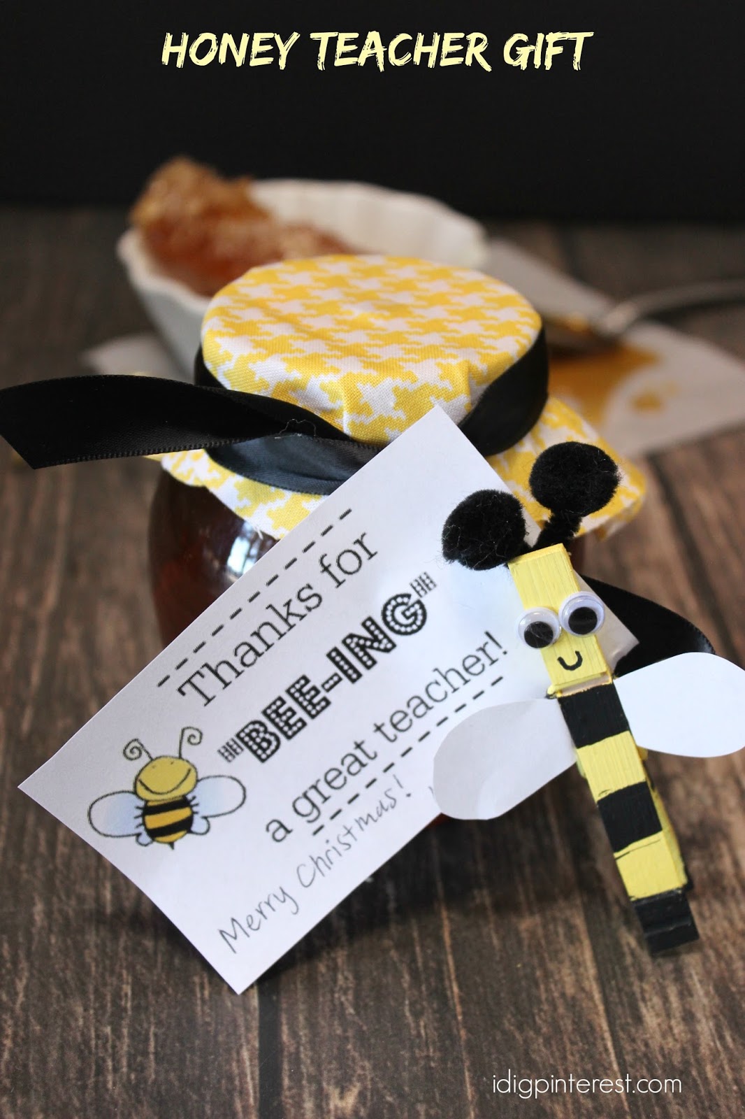 Free Bee Gift Tags  Bee gifts, Gift tags, Bee tags