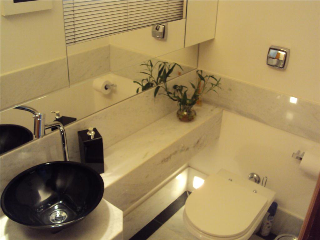 Banheiro pequeno, bem organizado e bonito Casa e Reforma -> Banheiro Bem Pequeno Banheiro pequeno, bem organizado e bonito Casa e Reforma -> Banheiro Bem Pequeno