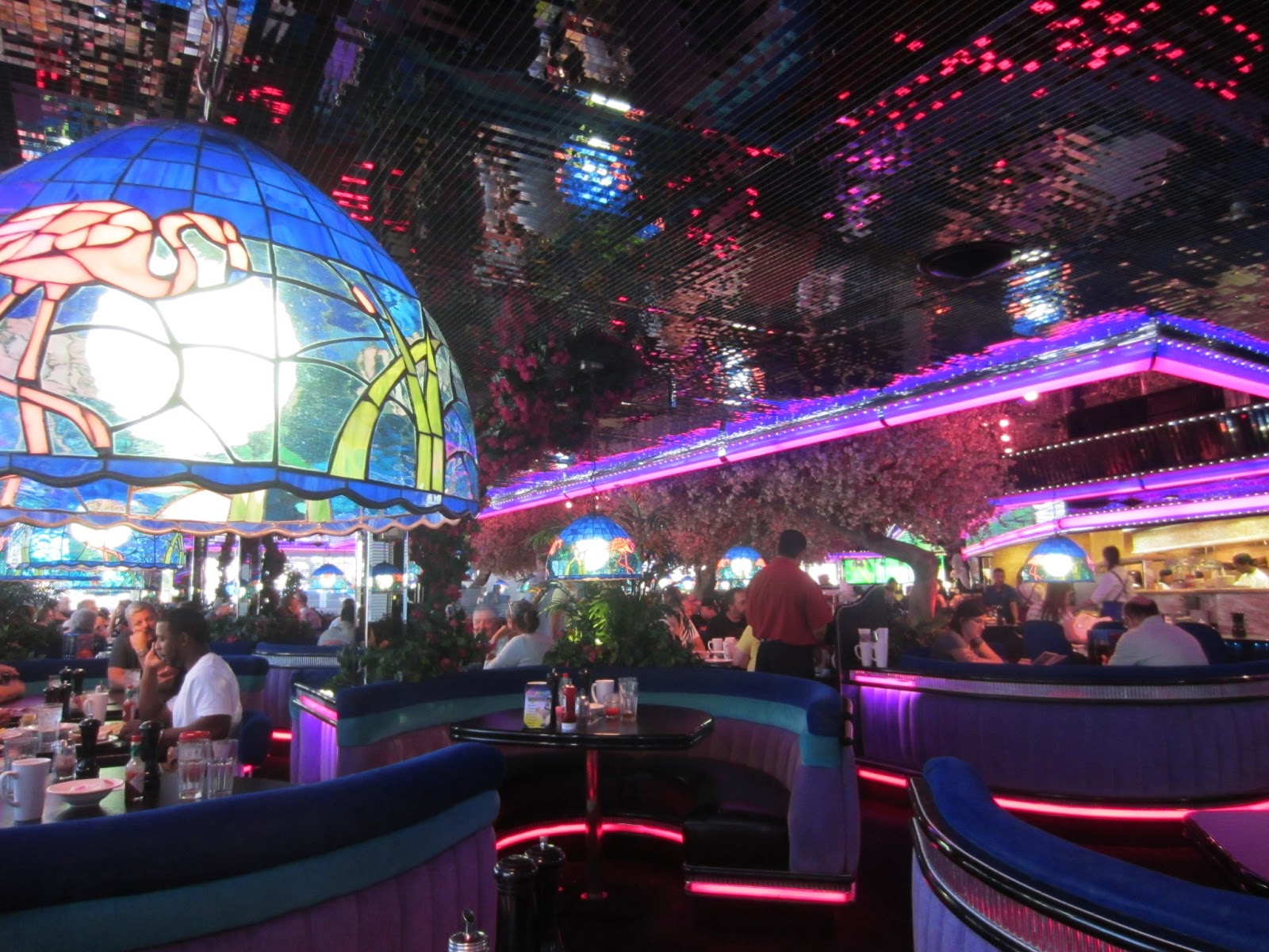 HayleysMom on Vegas Peppermill Restaurant Breakfast Review (with a