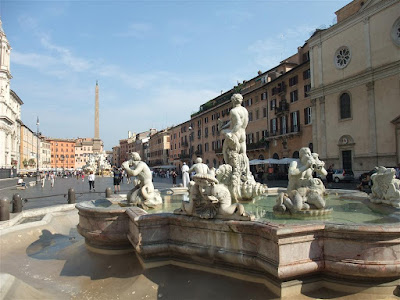 piazza navona, rome italy, fountain