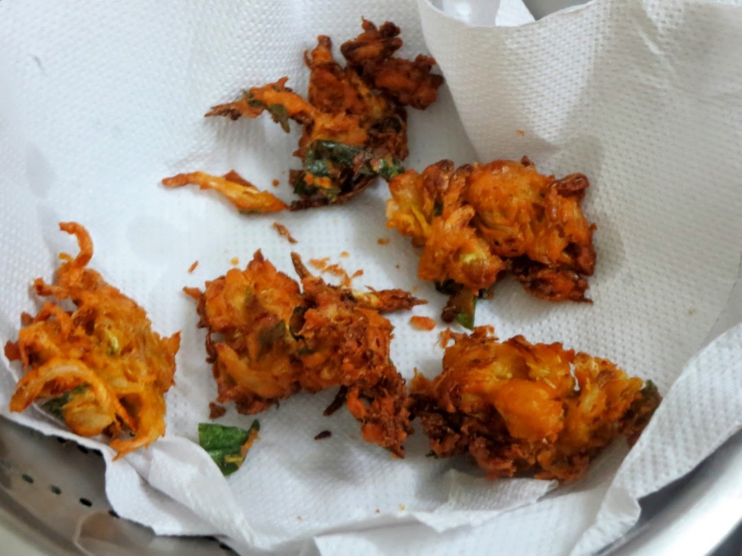 Cooking 4 all Seasons Cabbage Onion Pakoda