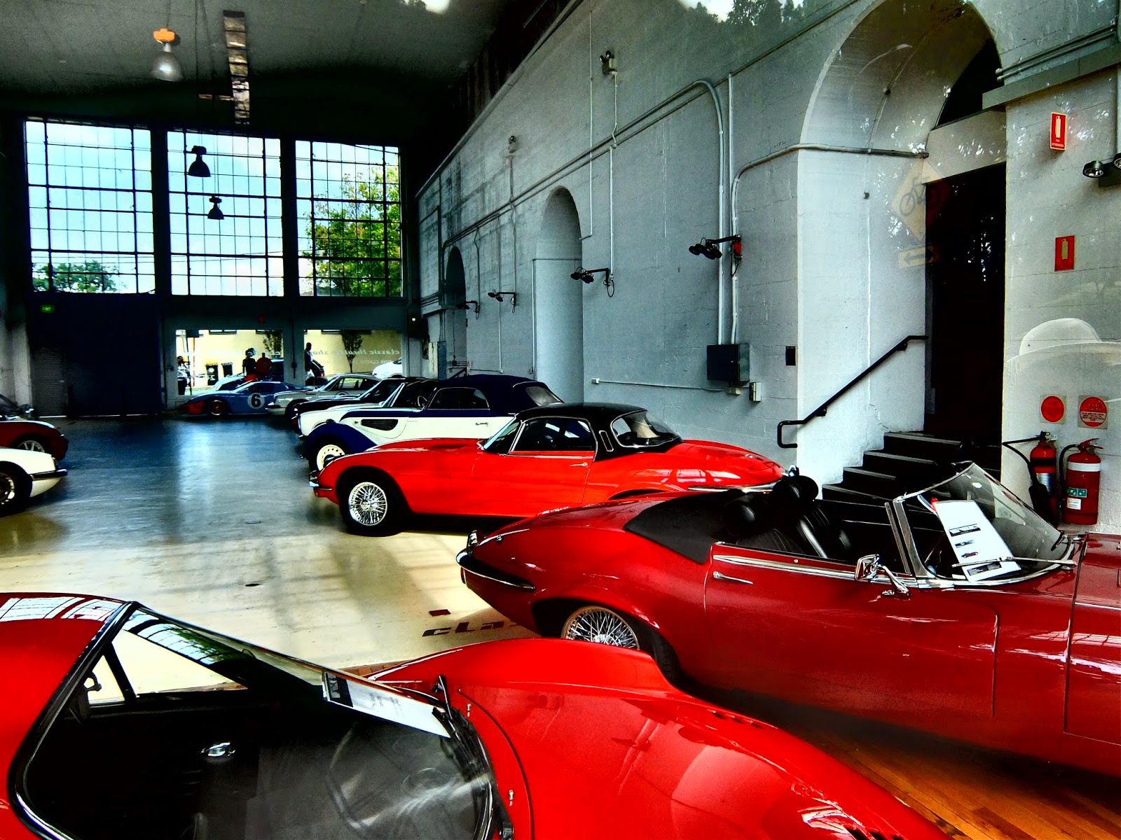 Aussie Old Parked Cars Classic Throttle Shop