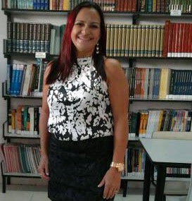 Gelciane Oliveira formada em Ciências Contábeis pela Unifacs Ead Porto Seguro - Vitrine da Costa