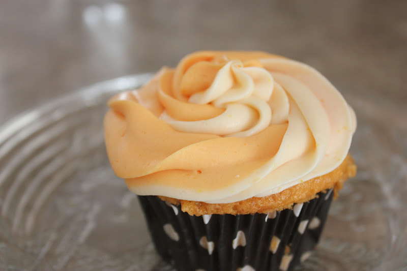 Sisters Luv 2 Cook Orangesicle Cupcakes