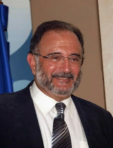 Dr. José Larena