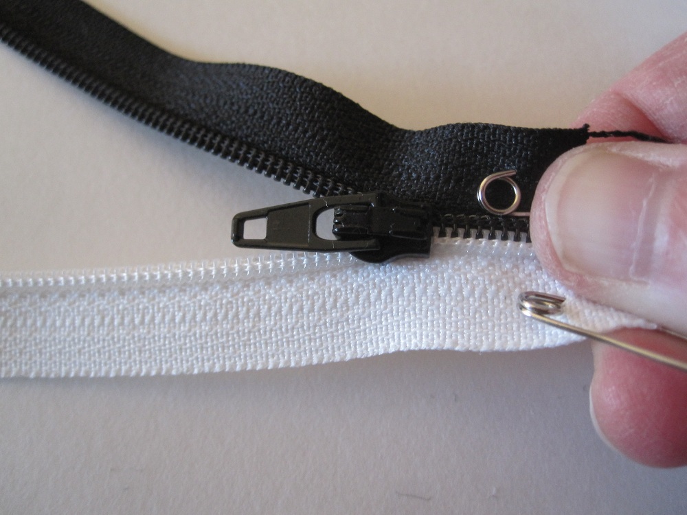 Solar Threads Double Triple Zip Along, and 2 Color Zipper Tutorial
