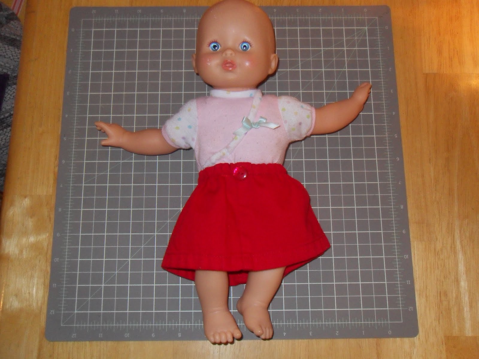 Simple Joy Crafting Baby Doll Skirt (and Matching Big Girl Skirt)