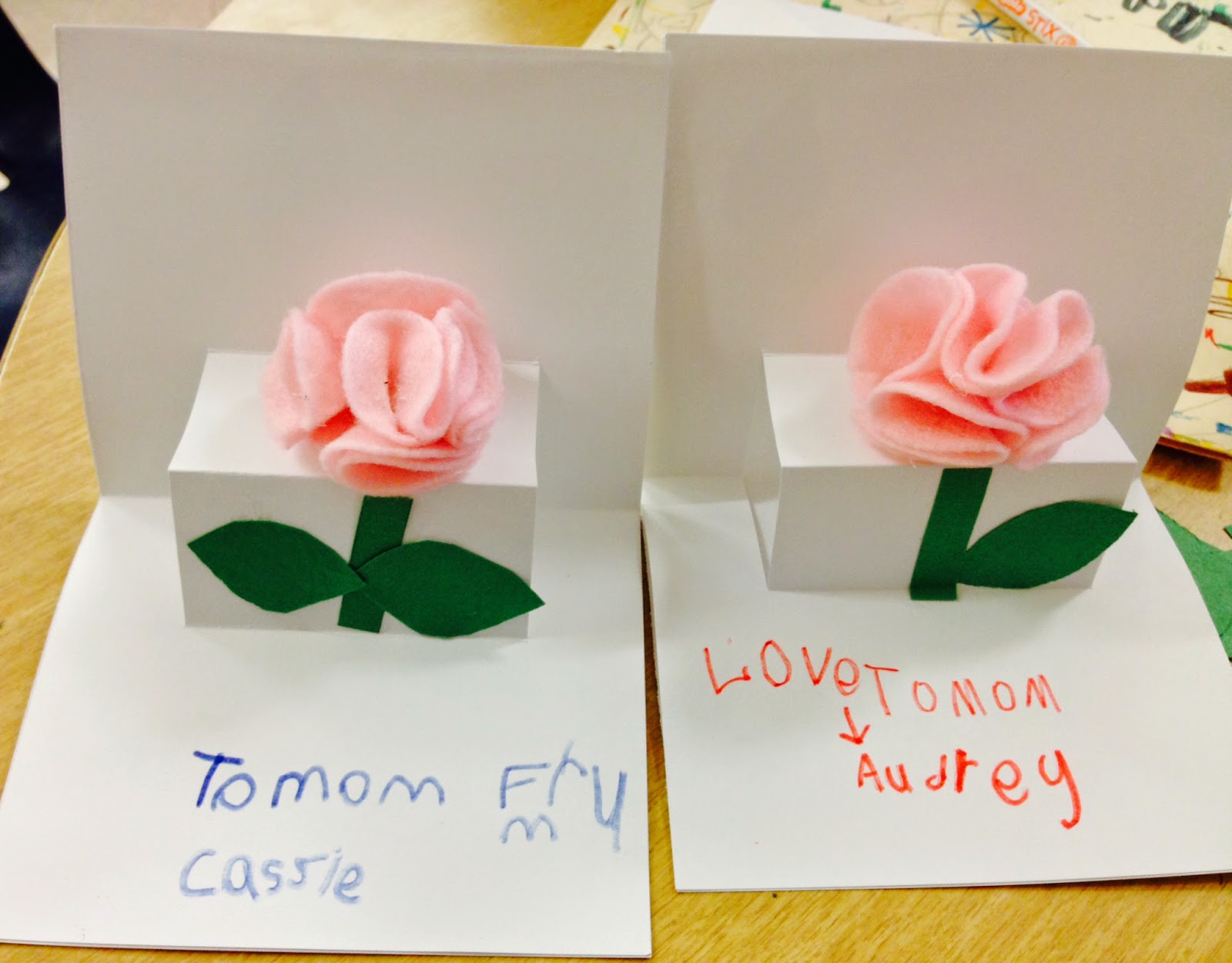 pojokutakatik Kartu Hari Ibu dan Ayah buatan anakanak