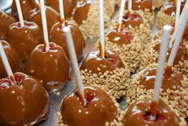 I love these toffee apples with crushed nuts to add texture they are making my mouth water !!