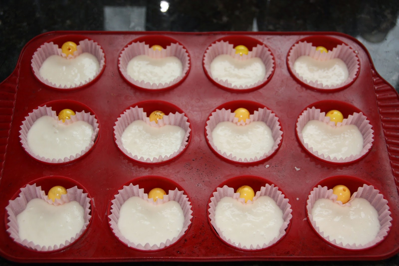 EVERYDAY SISTERS Heart Shaped Cupcakes (using a regular round cupcake pan)