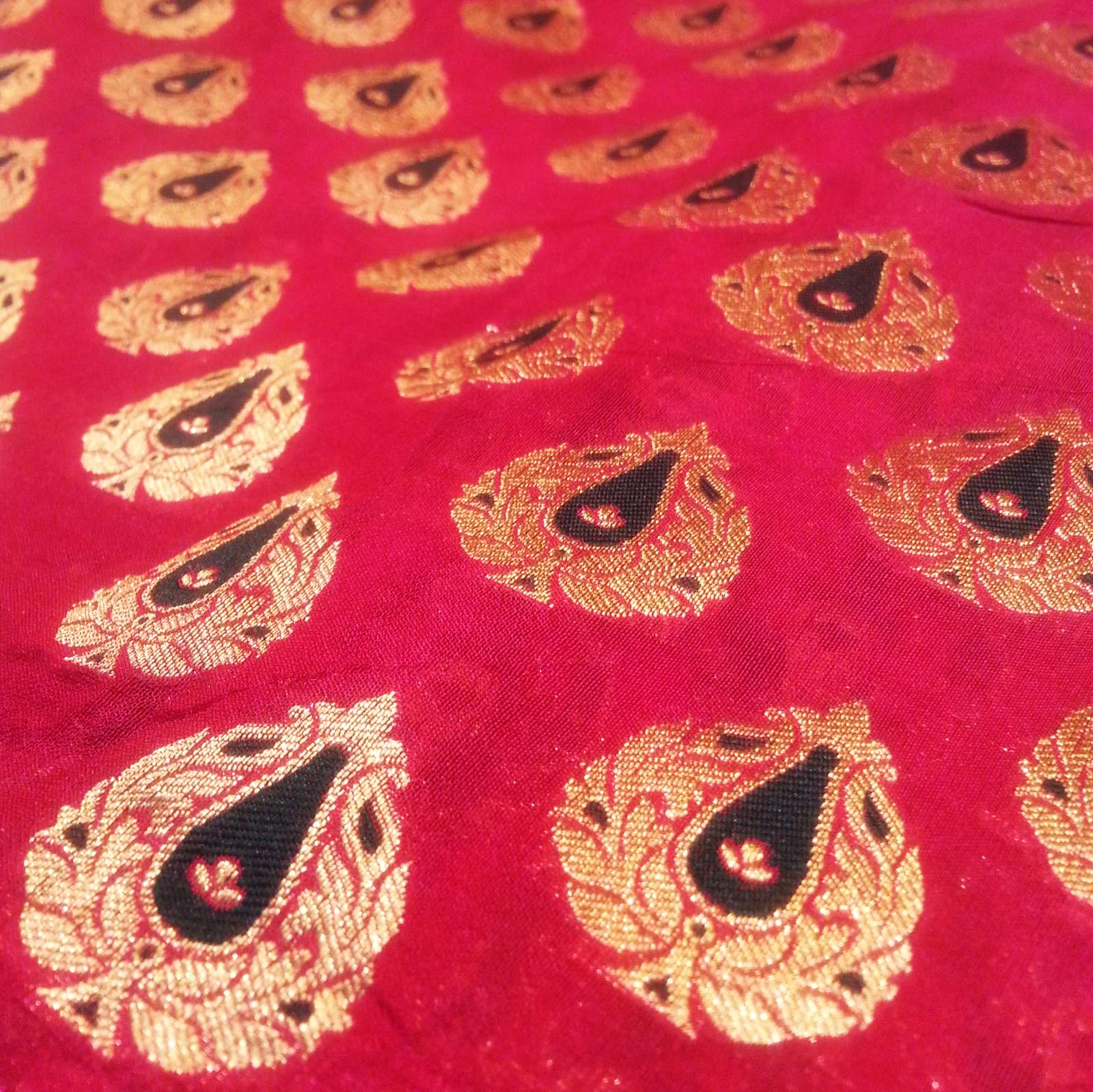 DesiCrafts New found treasures of Indian Silk Fabric Phulkari, Hand