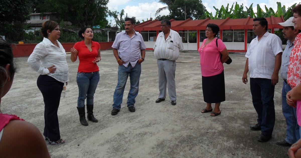 elfigaropozarica.blogspot.com: ENTREGAN MATERIAL PARA UNA COCINA